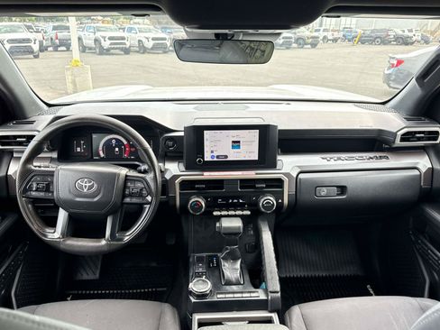 Used 2024 Toyota Tacoma SR5 AWD/4WD image 14