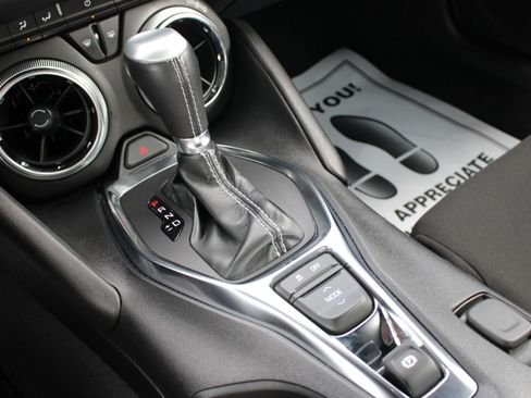 Used 2022 Chevrolet Camaro LT image 34