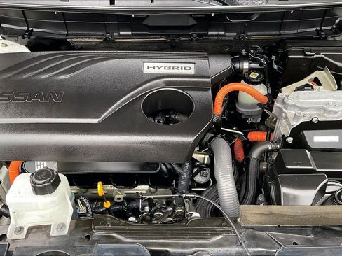 Used 2018 Nissan Rogue SV FWD image 12