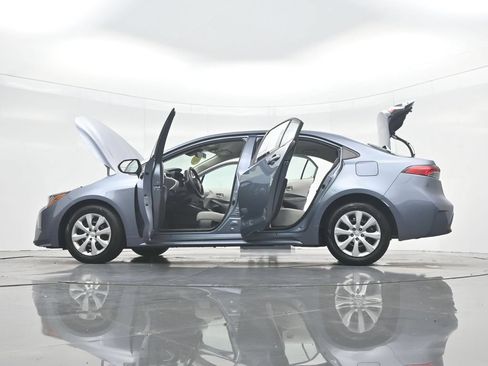 Used 2025 Toyota Corolla LE w/ Convenience Package FWD image 55