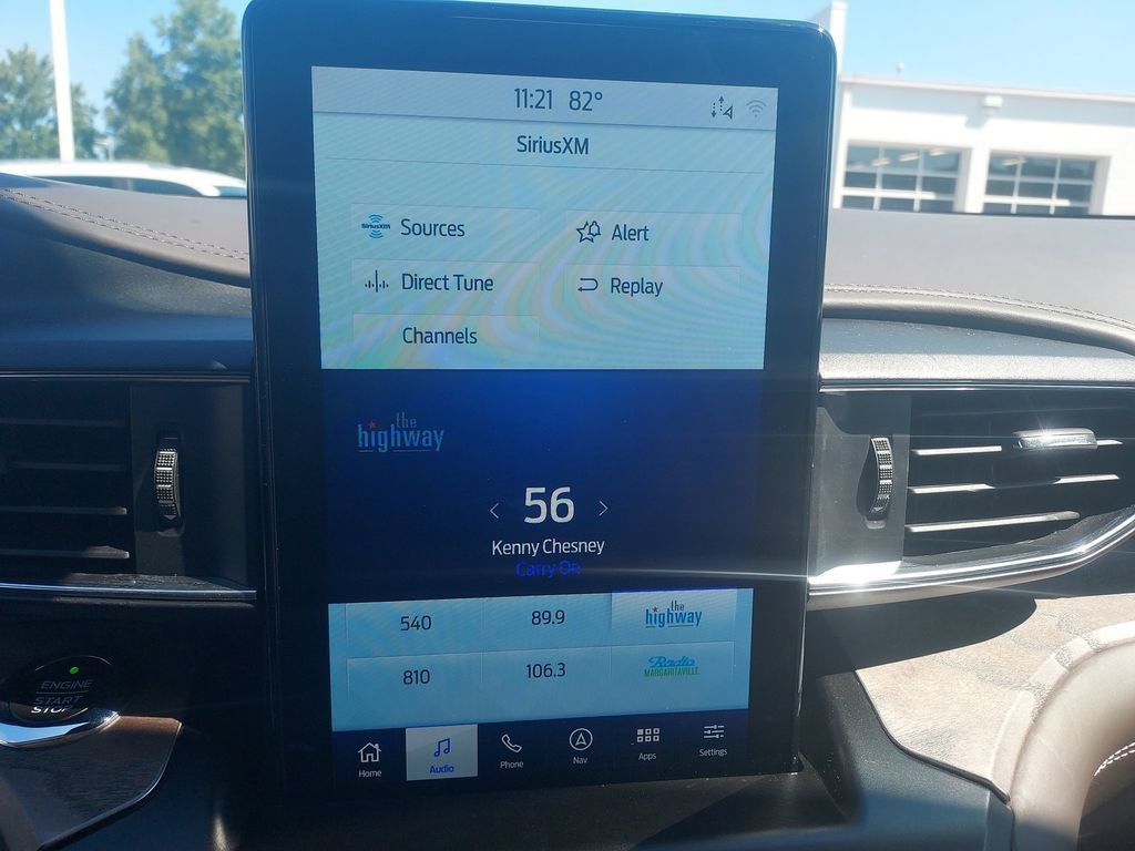 Used 2020 Ford Explorer Platinum w/ Premium Technology Package AWD/4WD image 15