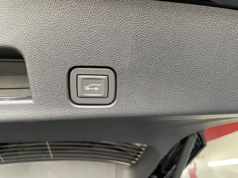 New 2026 Buick Enclave Avenir w/ Super Cruise Package image 11