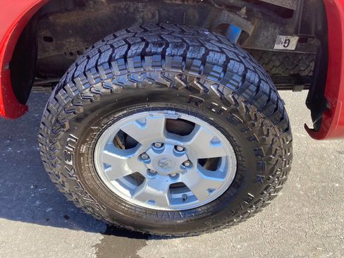 Used 2013 Toyota Tacoma V6 4x4 4dr Double Cab 5.0 ft S image 41