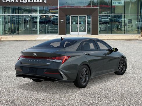 New 2026 Hyundai Elantra Hybrid FWD image 4
