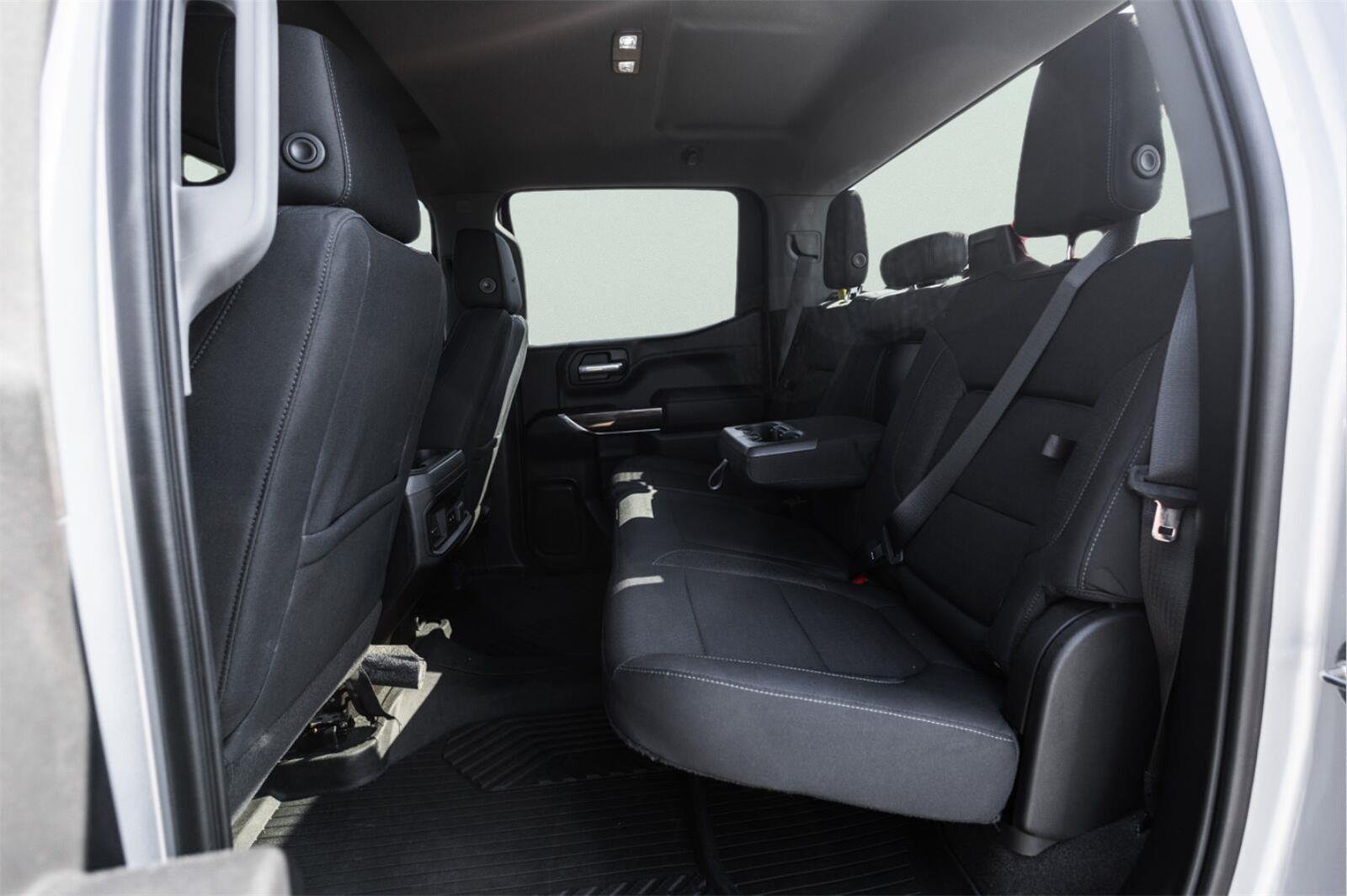 Used 2021 Chevrolet Silverado 1500 LT Trail Boss w/ LPO, Dark Essentials Package AWD/4WD image 17