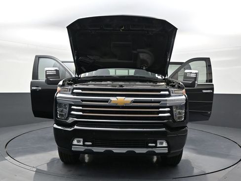 Used 2022 Chevrolet Silverado 2500 High Country w/ Z71 Off-Road Package image 33