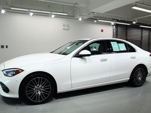 Used 2023 Mercedes-Benz C 300 Sedan image 15