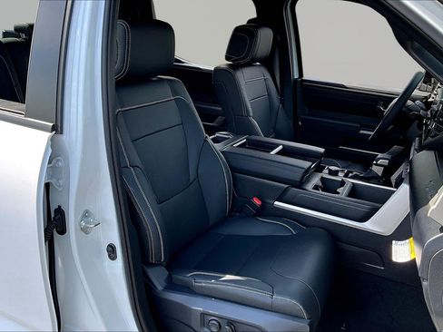 New 2026 Toyota Tundra SR5 AWD/4WD image 18