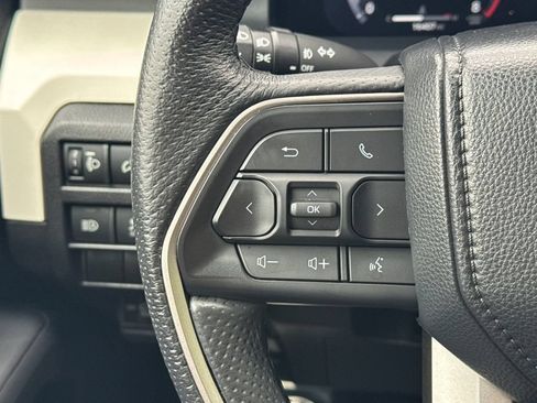 Used 2024 Toyota Tacoma TRD Off-Road AWD/4WD image 26