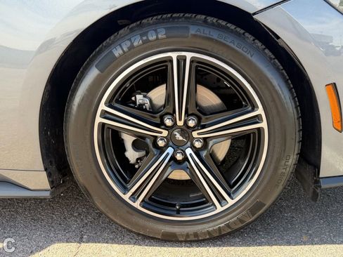 Used 2024 Ford Mustang Coupe RWD image 10