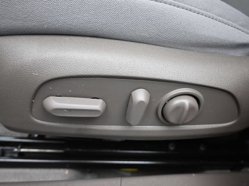Used 2022 Chevrolet Malibu LT FWD image 12