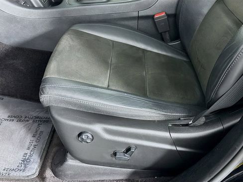 Used 2019 Dodge Durango GT image 23