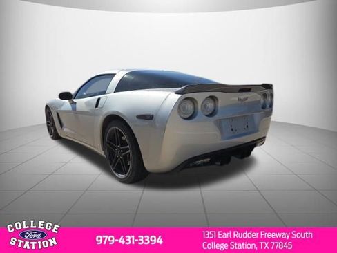 Used 2008 Chevrolet Corvette Coupe image 4