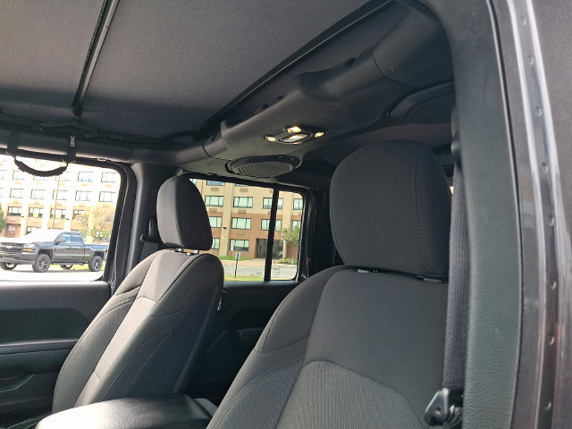 Used 2022 Jeep Gladiator Sport AWD/4WD image 13