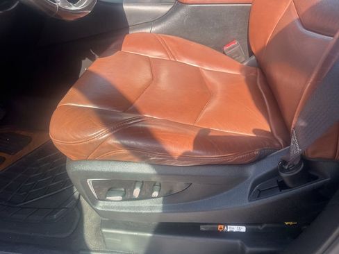 Used 2017 Cadillac Escalade Premium Luxury image 18