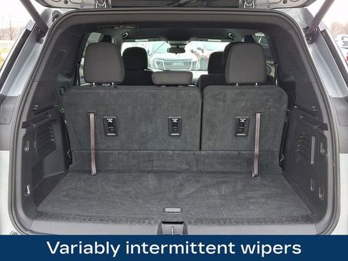 Used 2025 GMC Acadia Elevation image 32