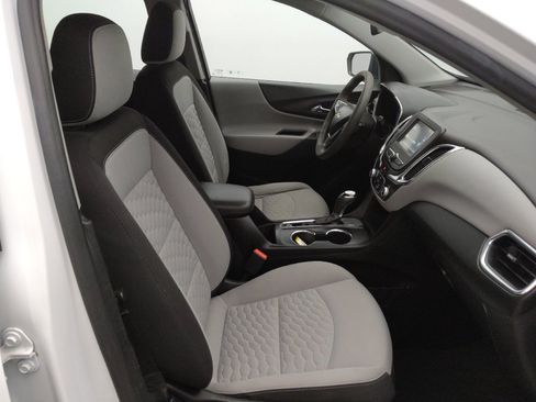 Used 2018 Chevrolet Equinox LS FWD image 21