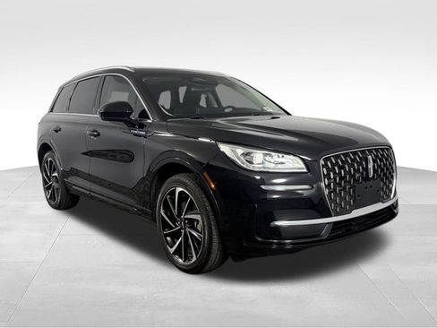 Used 2024 Lincoln Corsair Grand Touring AWD/4WD image 3