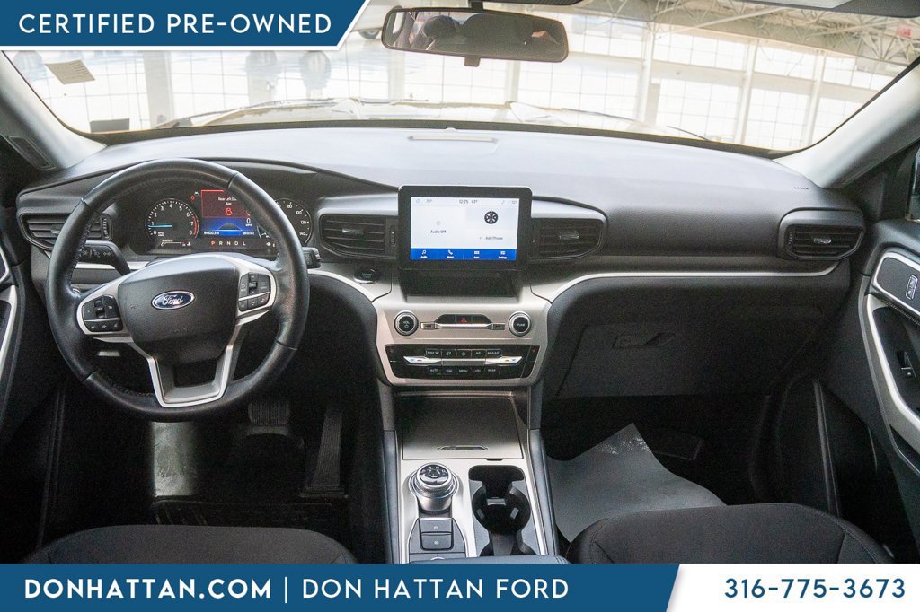 Certified 2022 Ford Explorer XLT w/ Class IV Trailer Tow Package AWD/4WD image 4