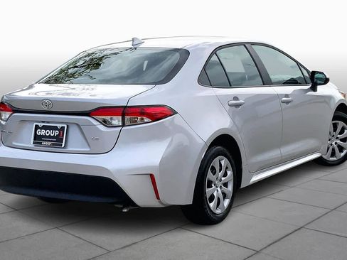 Used 2025 Toyota Corolla LE image 13