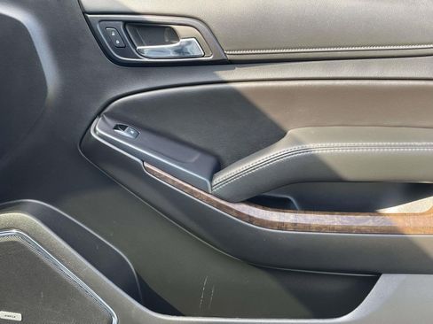 Used 2018 Chevrolet Tahoe LT image 11