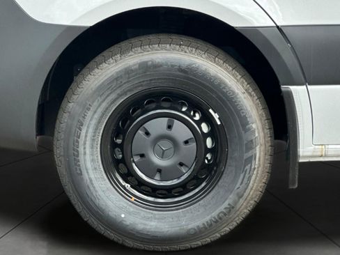 New 2025 Mercedes-Benz Sprinter 2500 image 3