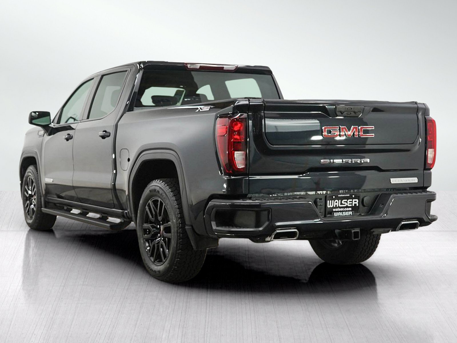Used 2022 GMC Sierra 1500 Elevation AWD/4WD image 3