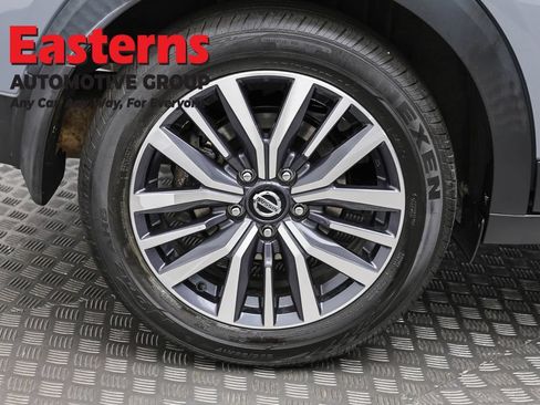 Used 2021 Nissan Kicks SV FWD image 30
