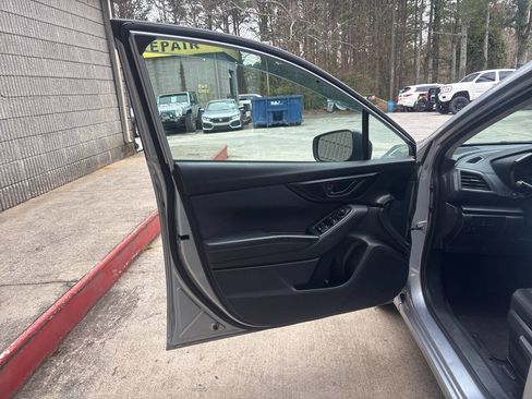 Used 2018 Subaru Impreza 2.0i image 12