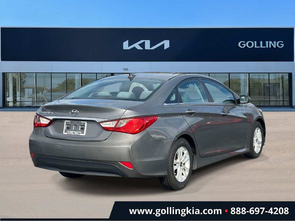 Used 2014 Hyundai Sonata GLS w/ Popular Equipment Group 2 FWD image 3