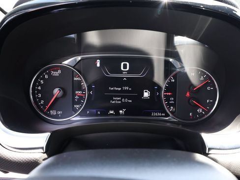 Used 2023 Chevrolet Traverse Premier FWD image 44