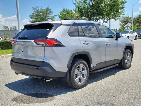 Used 2024 Toyota RAV4 XLE w/ Convenience Package FWD image 4