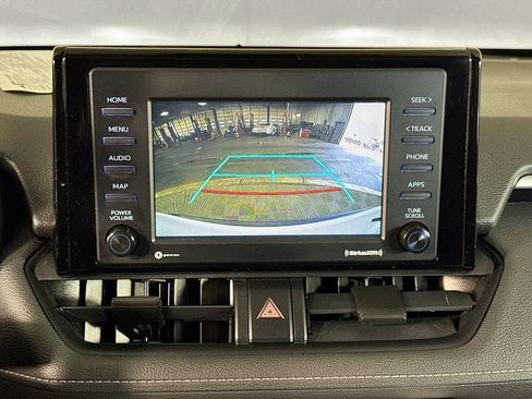 Used 2021 Toyota RAV4 XLE w/ Convenience Package AWD/4WD image 12