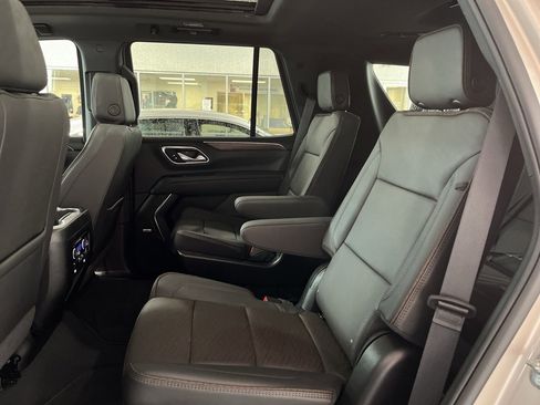 Used 2024 Chevrolet Tahoe High Country image 16