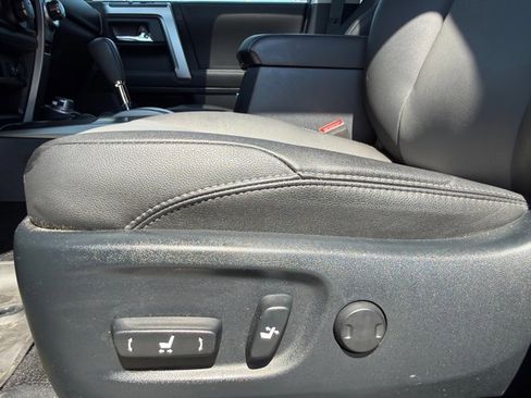 Used 2024 Toyota 4Runner SR5 Premium AWD/4WD image 34