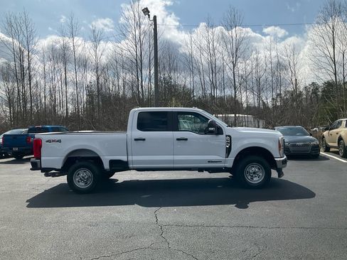 New 2026 Ford F250 XL AWD/4WD image 4
