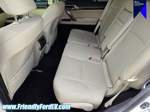 Used 2020 Lexus GX 460 Premium w/ Premium Package image 10