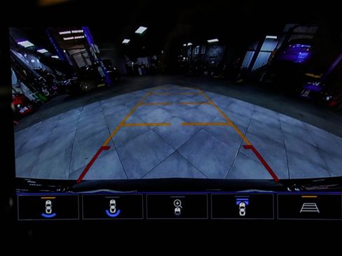 Used 2023 Chevrolet Corvette Stingray w/ Z51 Performance Package image 29