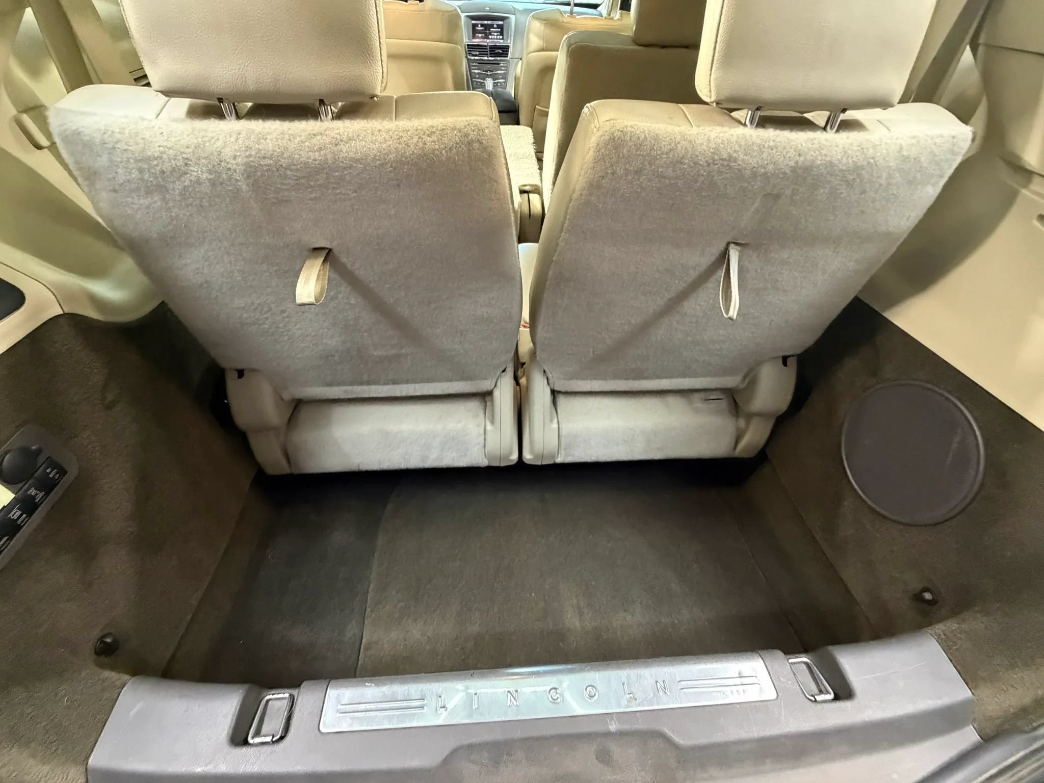 Used 2014 Lincoln MKT AWD w/ Equipment Group 201A image 39