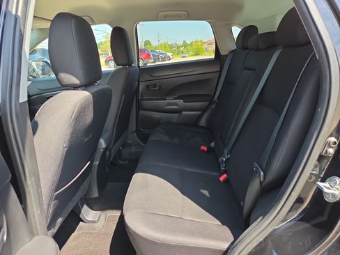 Used 2014 Mitsubishi Outlander Sport ES FWD image 11