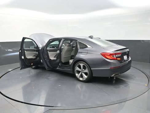Used 2019 Honda Accord Touring image 37