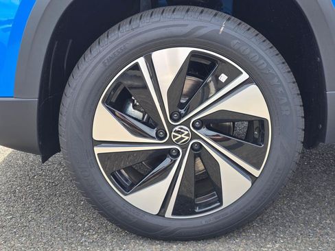 New 2026 Volkswagen Taos SE AWD/4WD image 10
