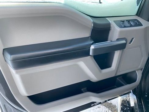 Used 2016 Ford F150 XLT image 14