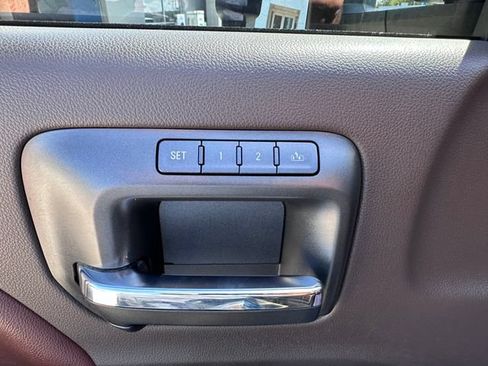 Used 2016 Chevrolet Silverado 2500 High Country w/ High Country Premium Package AWD/4WD image 14