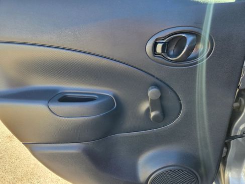 Used 2015 Nissan Versa Note S Plus image 12