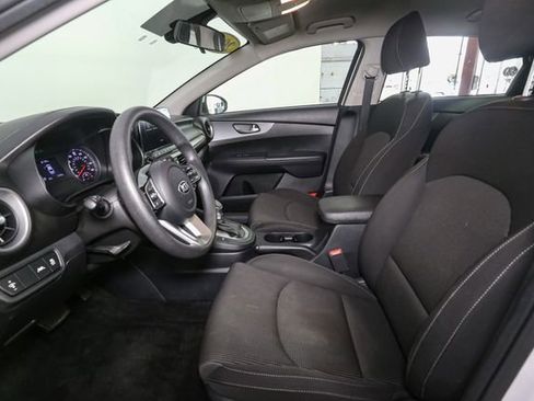 Used 2020 Kia Forte LXS FWD image 33