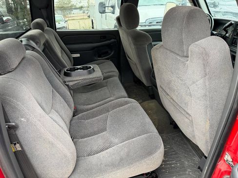 Used 2006 Chevrolet Silverado 3500 LT w/ Heavy-Duty Power Package image 6