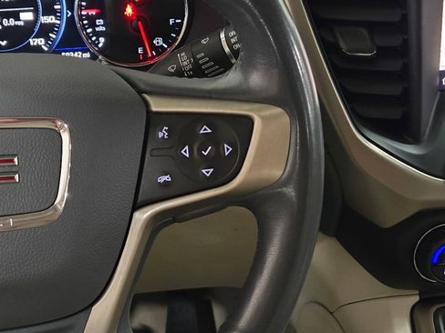 Used 2021 GMC Acadia Denali w/ Denali Technology Package image 44