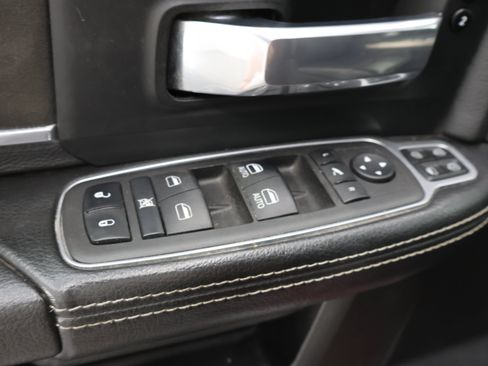 Used 2024 RAM 2500 Laramie AWD/4WD image 43