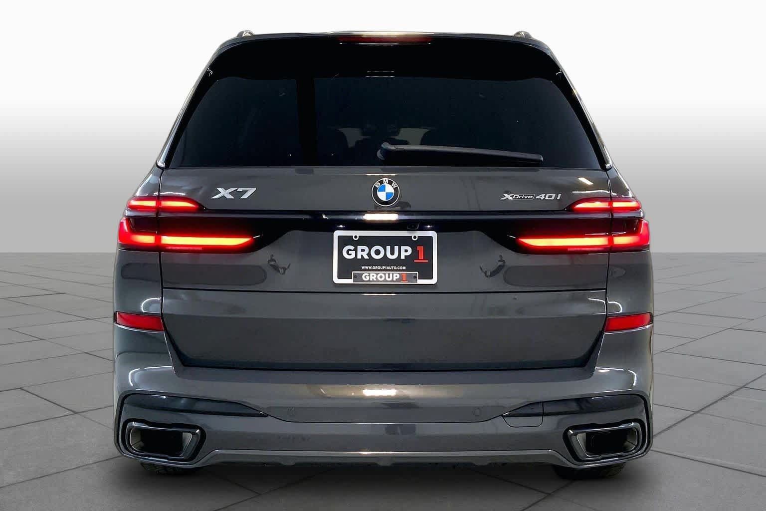 Used 2026 BMW X7 xDrive40i AWD/4WD image 4
